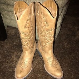 Brown Cowboy boots, size 8 1/2